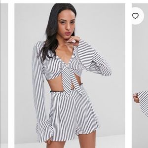 2 piece front tie set